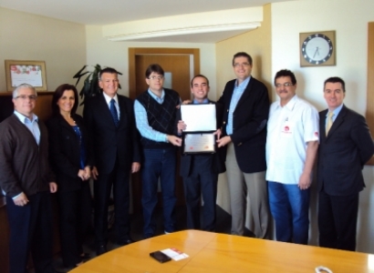 THB recebe Homenagem