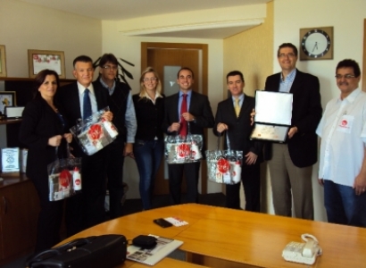 THB recebe Homenagem